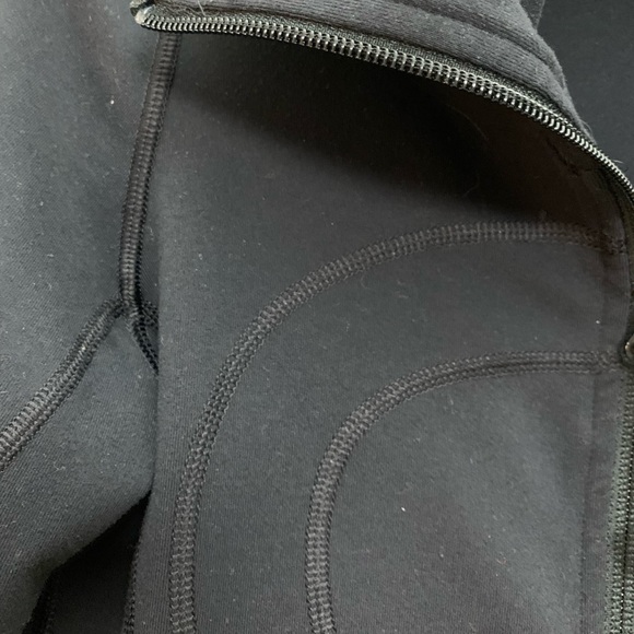 Lululemon In Stride Jacket - Picture 4 of 16
